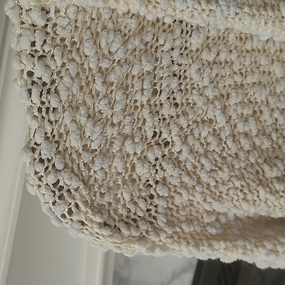 Almost Famous, cozy fall sweater! - Picture 7 of 7